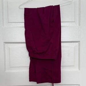 Women's Elastic Waist Jogger Pants in Plum